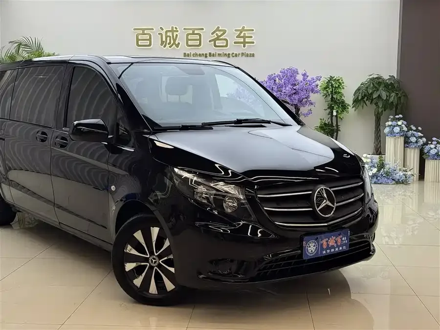 Mercedes-Benz Vito Vito 2021 2.0T Elite Edition 9 Seaters 2022 — миниатюра 2