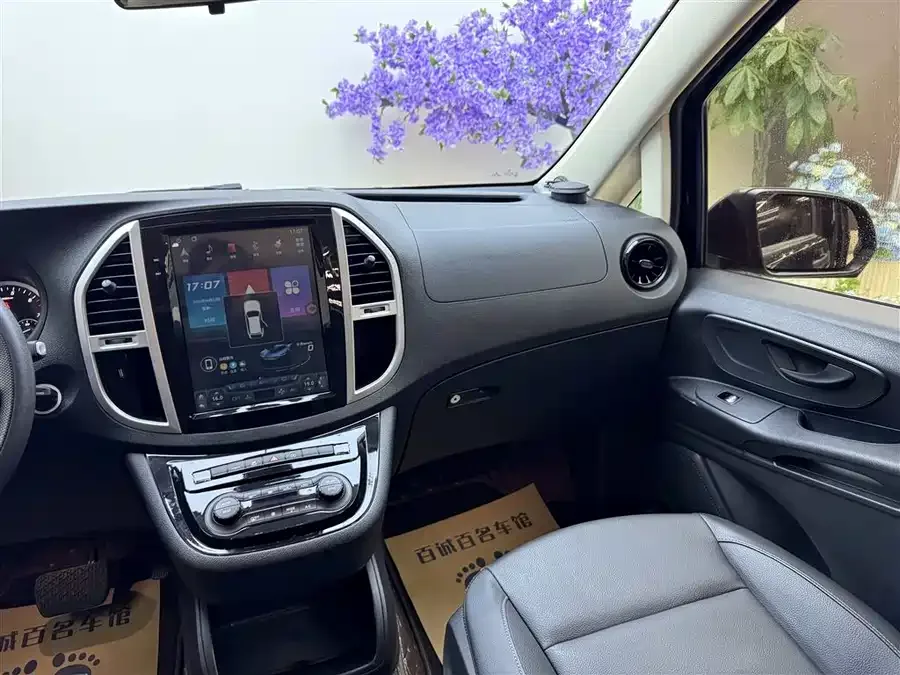 Mercedes-Benz Vito Vito 2021 2.0T Elite Edition 9 Seaters 2022 — миниатюра 5