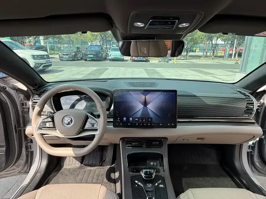 BYD Second-hand Han 2025 DM-i 125KM LiDAR Intelligent Driving Model 2025 — миниатюра 4
