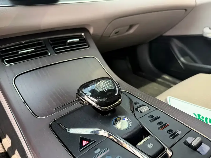 BYD Second-hand Han 2025 DM-i 125KM LiDAR Intelligent Driving Model 2025 — миниатюра 5