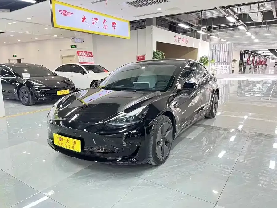 Tesla Model 3 2023