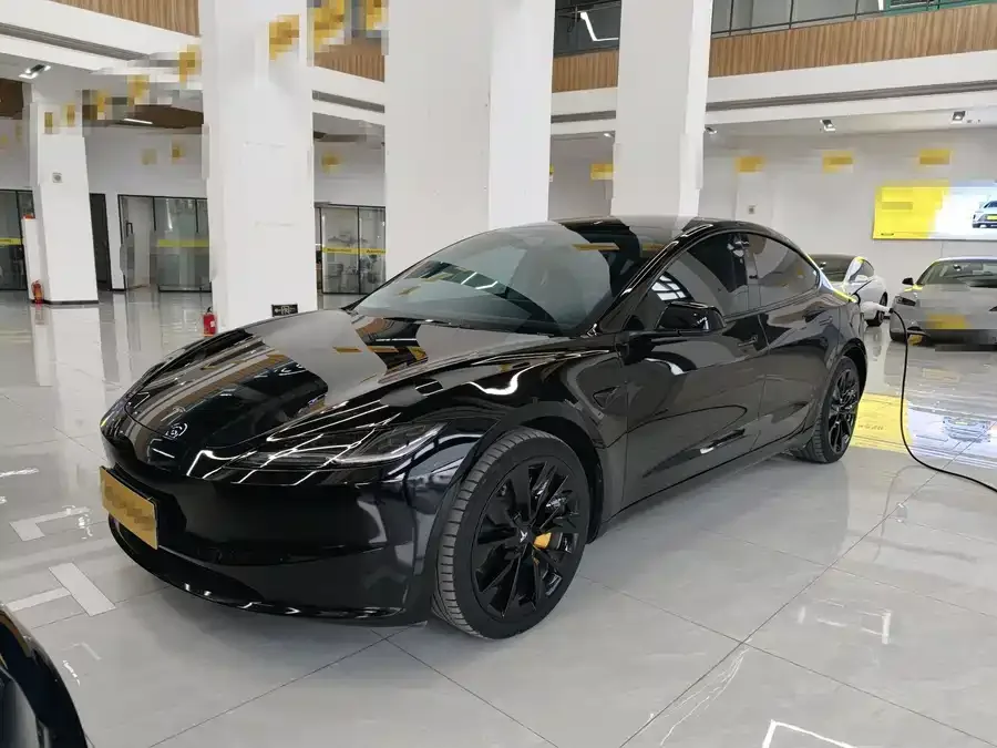 Tesla Model 3 2023