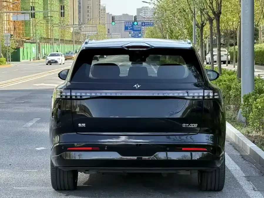 Dongfeng e008 e008 2025 210Ultra Smart Driving Edition 5 Seaters 2025 — миниатюра 2