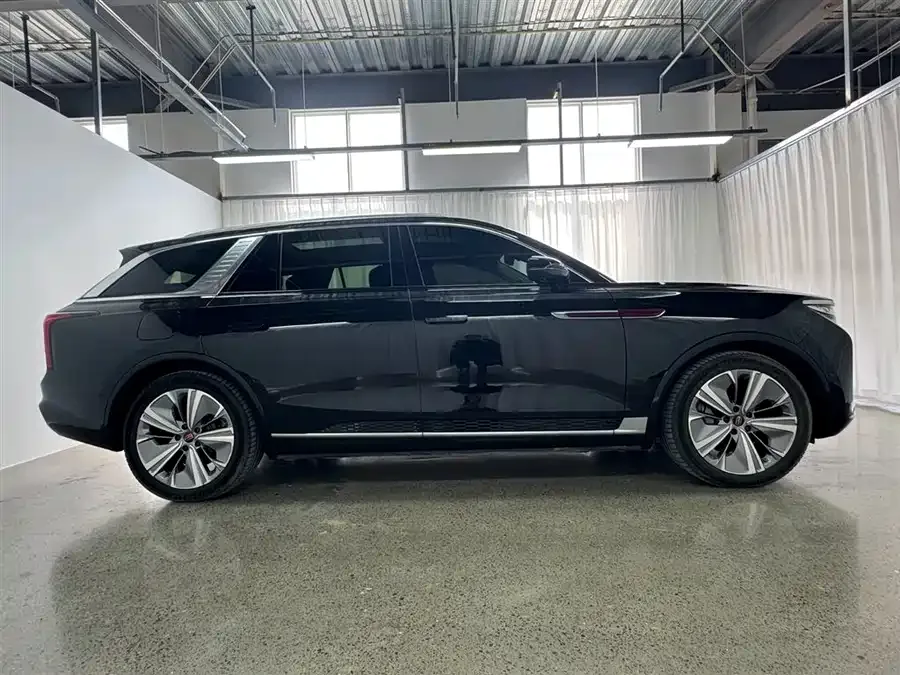 Hongqi E-HS9 Hongqi E-HS9 2022 660km Changqi Edition Six Seaters 2023 — миниатюра 2