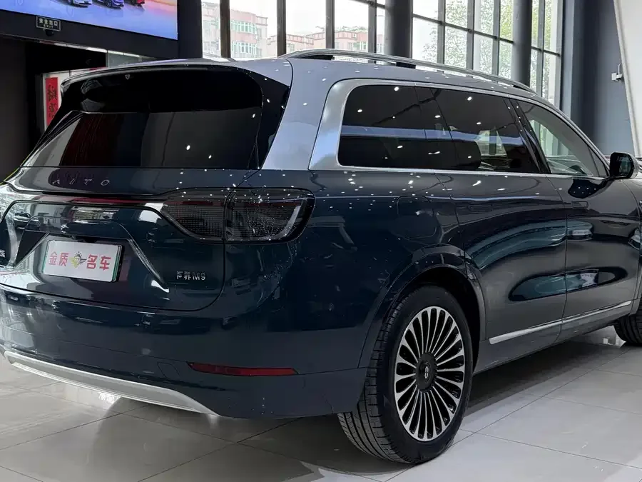 AITO M9 M9 2024 Extended Range Ultra Edition 42kWh 6-seater Edition 2024 — миниатюра 5