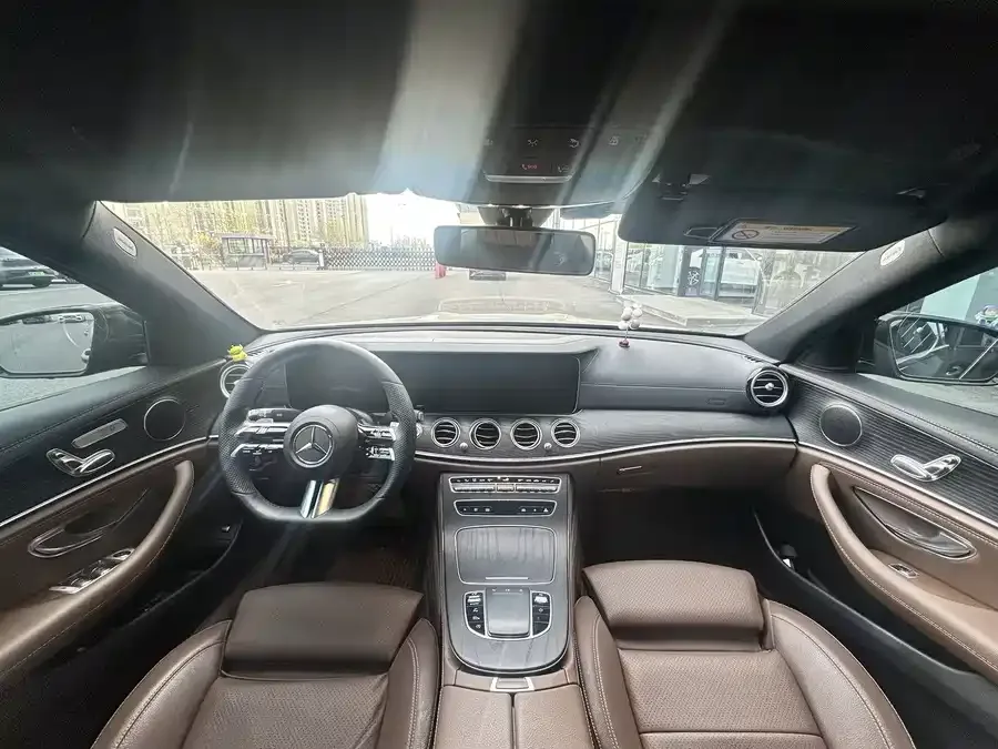 Mercedes-Benz E-Class Mercedes-Benz E-Class 2022 E 260 L Sports Edition 2022 — миниатюра 3
