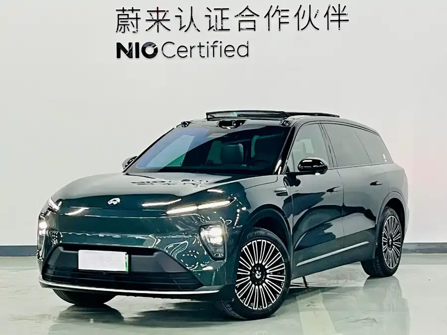 NIO ES8 2024