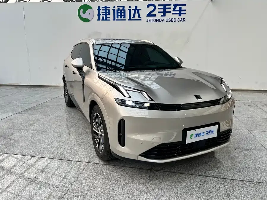 Lynk & Co 08 EM-P Lynk & Co 08 EM-P 2025 model 120km long range Pro 2025 — миниатюра 2