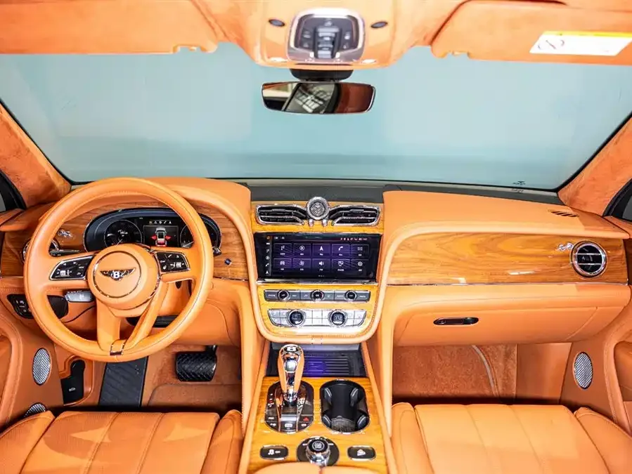 Bentley Bentayga Bentayga 2022 4.0T V8 2023 — миниатюра 3