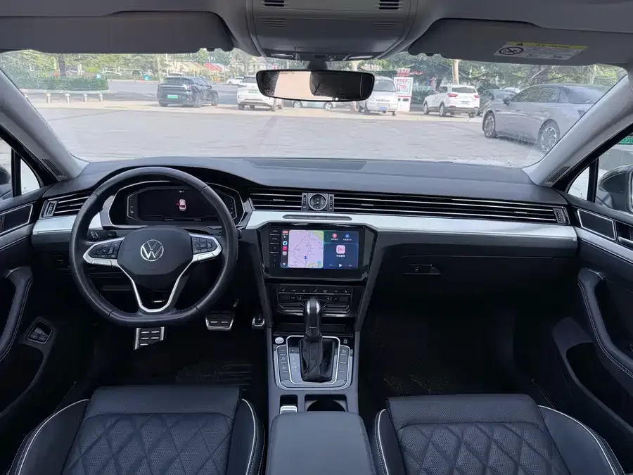 Volkswagen Magotan GTE plug-in hybrid Magotan GTE plug-in hybrid 2022 GTE luxury model 2023 — миниатюра 2
