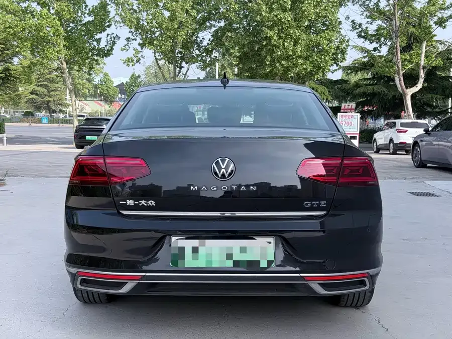 Volkswagen Magotan GTE plug-in hybrid Magotan GTE plug-in hybrid 2022 GTE luxury model 2023 — миниатюра 4