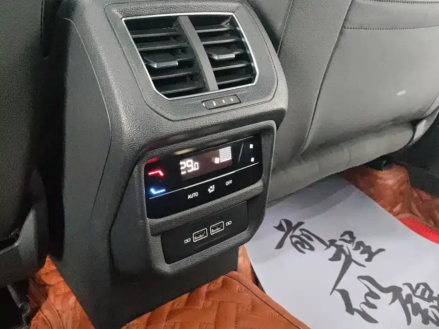 Volkswagen Tayron X Tanyue X 2020 330TSI 2WD Premium Intelligent Edition 2022 — миниатюра 5