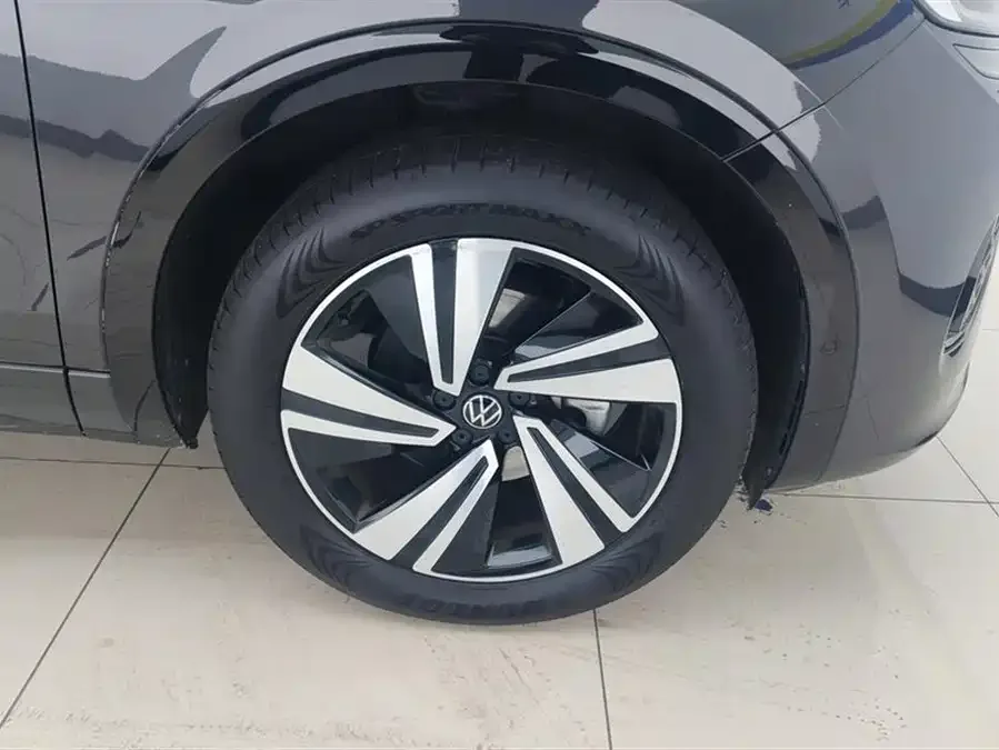Volkswagen Tavendor 2023 Lanxun 380TSI 4WD R-Line Touring Edition 2023 — миниатюра 5