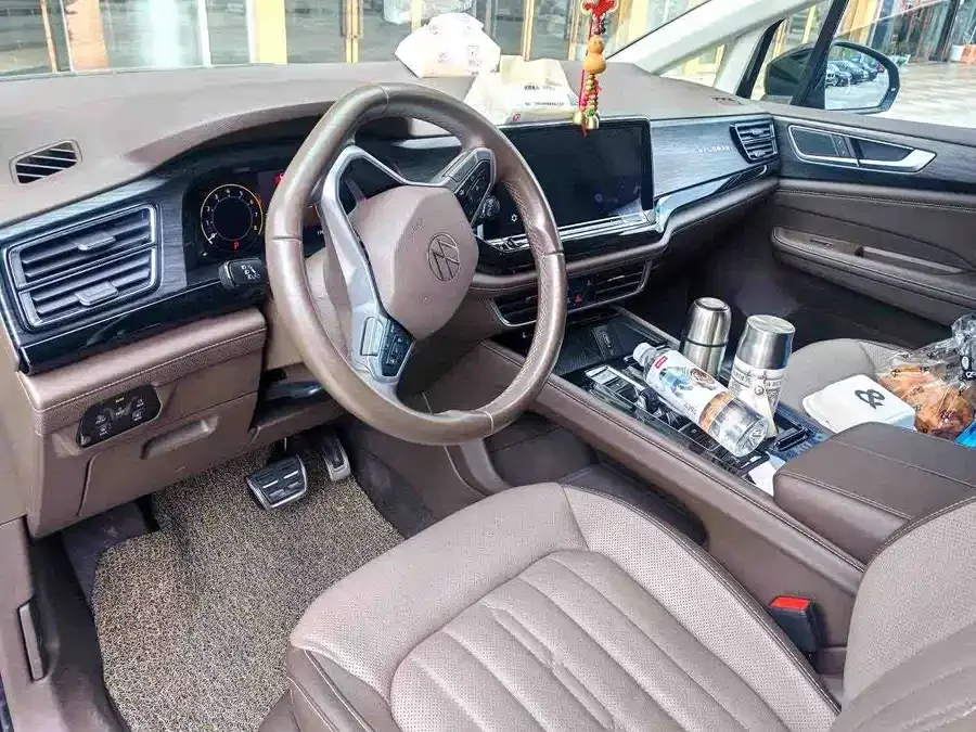 Volkswagen Viloran Weiran 2022 380TSI Zunchi Edition 2022 — миниатюра 3