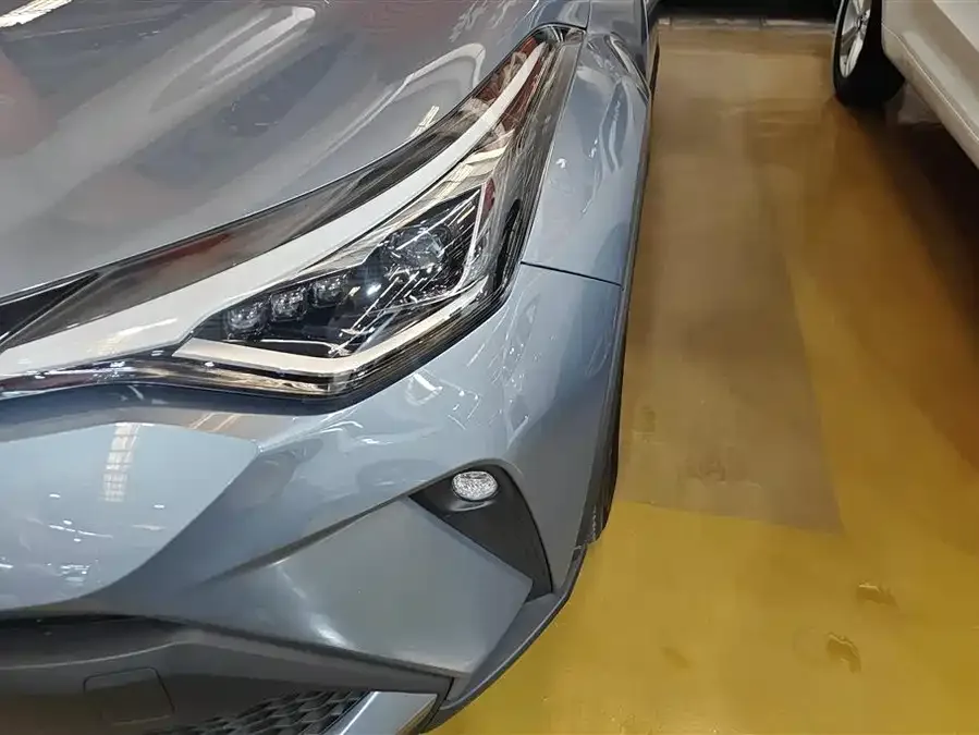 Toyota CHR 2022 2.0L Comfort Edition 2022 — миниатюра 2