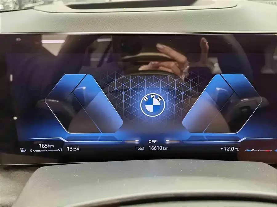 BMW X5 2023 xDrive 30Li Exclusive M Sport Package 2024 — миниатюра 3
