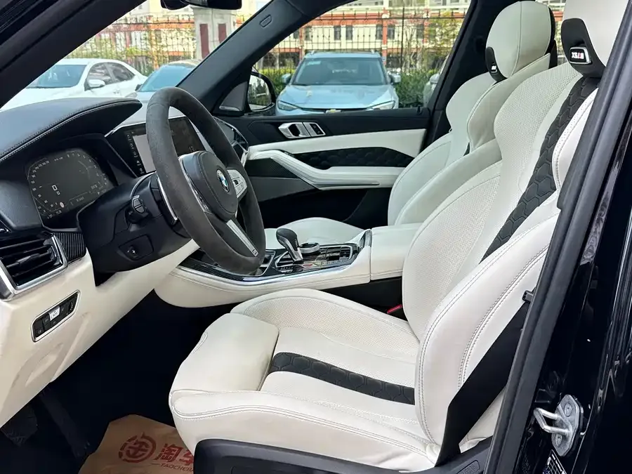 BMW X5 2022 facelift xDrive 30Li Exclusive M Sport Package 2022 — миниатюра 4
