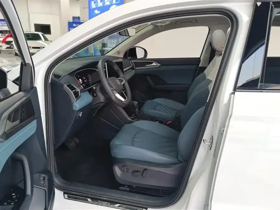 Volkswagen Tiguan (Tharu) Tuyue 2024 300TSI 2WD Moon Edition 2024 — миниатюра 3