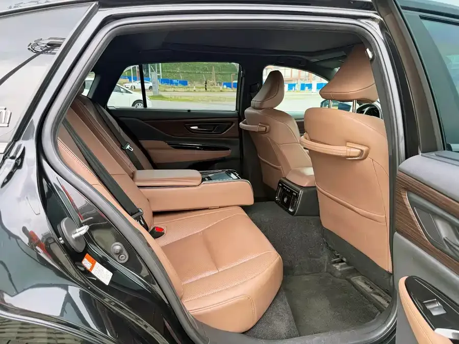 Toyota Crown Crown (Imported) 2024 2.5L Supreme Edition 2024 — миниатюра 5