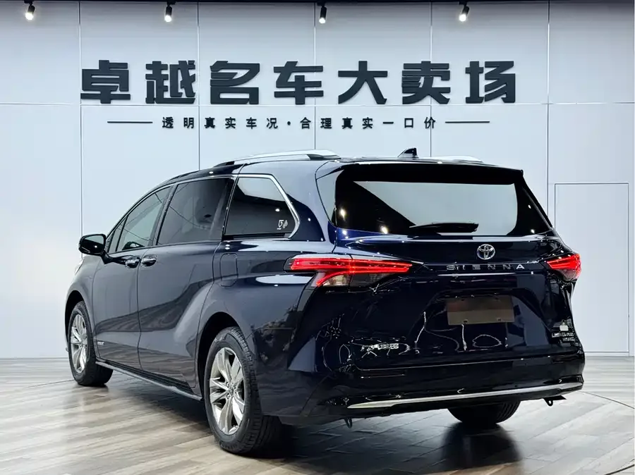 Toyota Sienna SIENNA 2021 2.5L Hybrid Supreme Edition 2022 — миниатюра 2