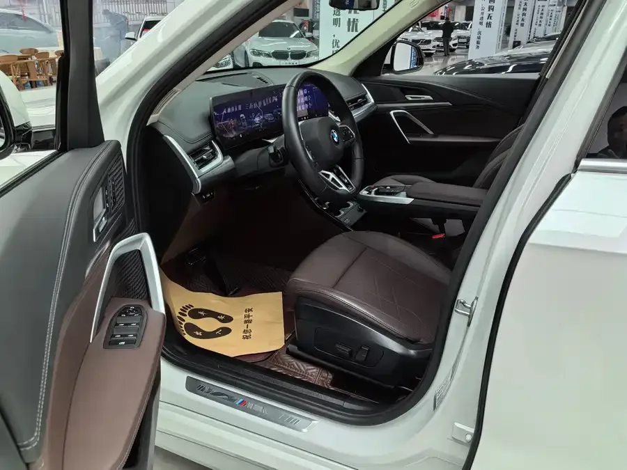 BMW X1 2024 sDrive25Li M Sport Package 2024 — миниатюра 4