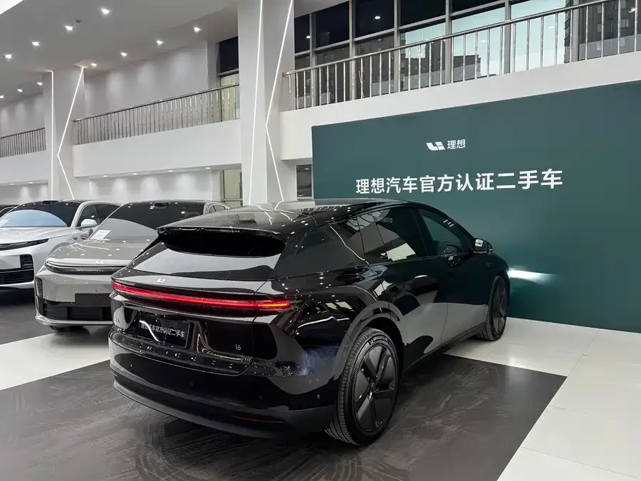 Li Auto i6 Ideal i6 2025 two-wheel drive standard version 2025 — миниатюра 3