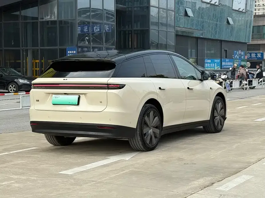 Li Auto i6 Li Auto i6 2025 AWD Standard Edition 2026 — миниатюра 4