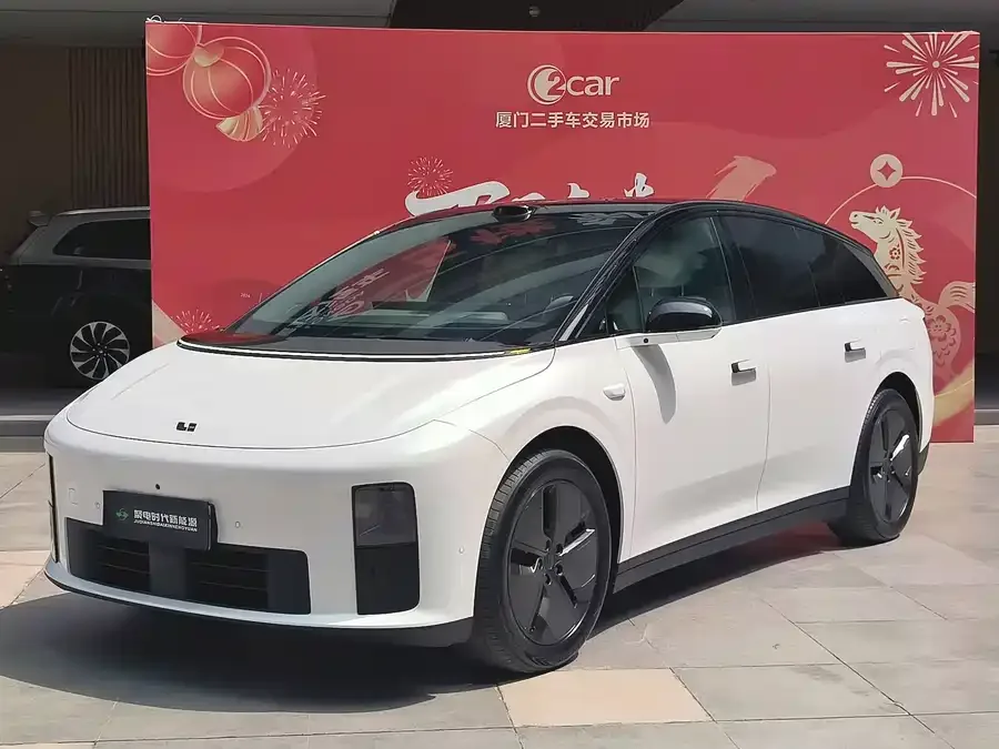 Li Auto i6 2025
