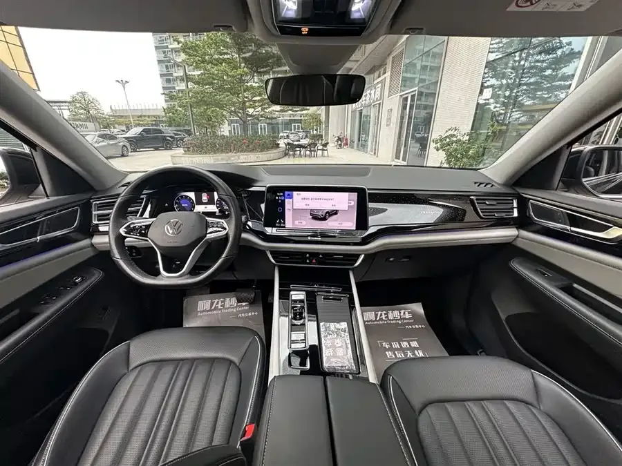 Volkswagen Teramont Touron 2023 330TSI two-wheel drive luxury version 2023 — миниатюра 2