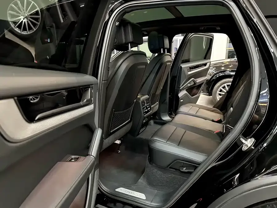 Porsche Cayenne New Energy Cayenne New Energy 2024 Cayenne E-Hybrid 2.0T 2024 — миниатюра 3