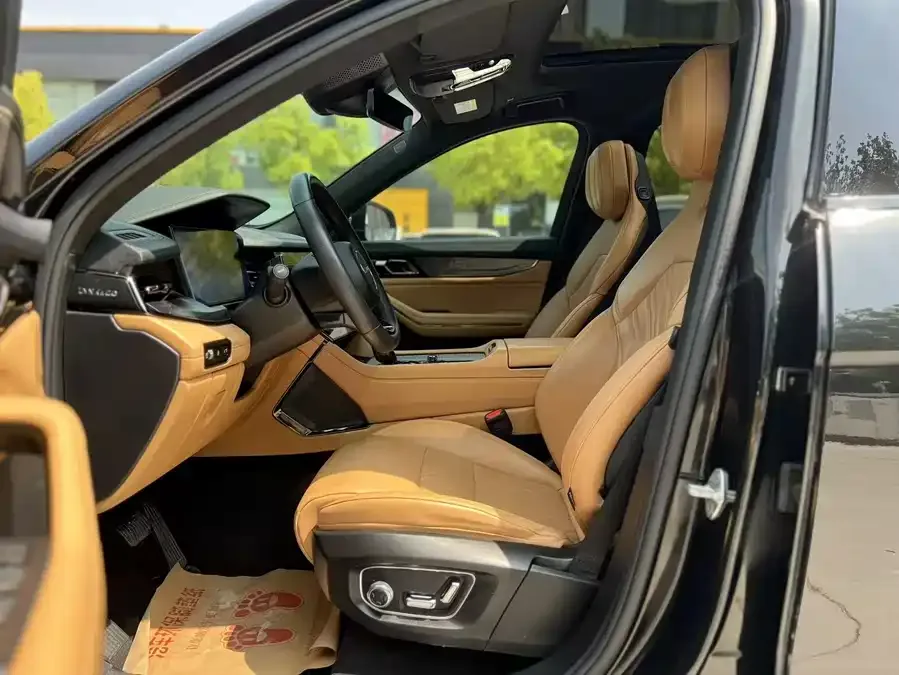 Lynk & Co 09 EM-P Lynk & Co 09 EM-P 2021 2.0T PHEV Ultra six-seater 2022 — миниатюра 4