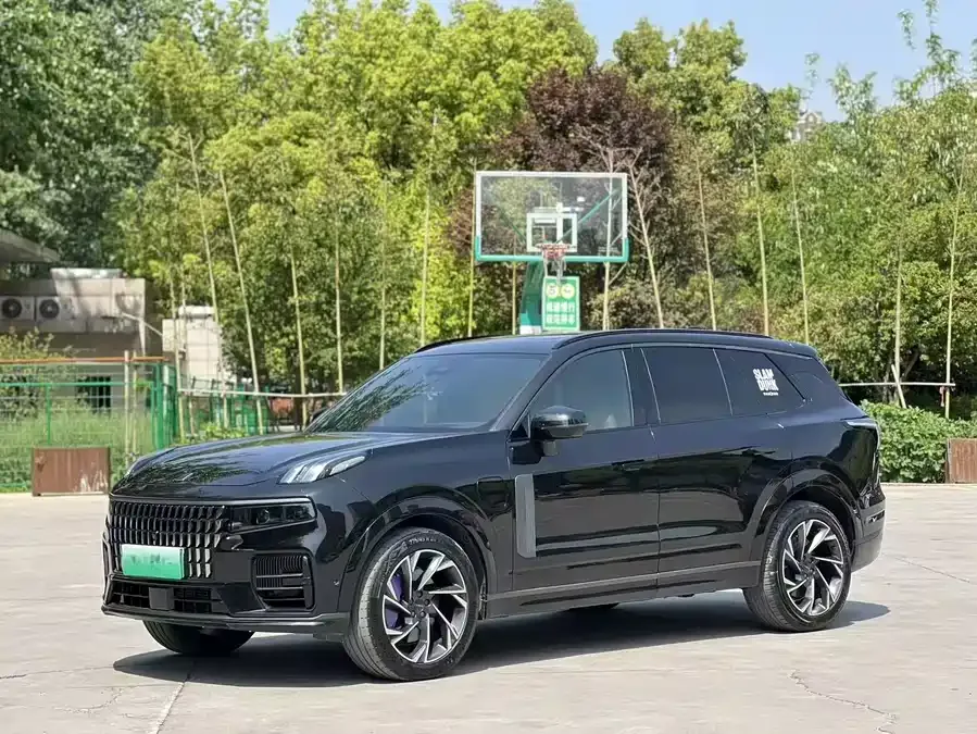 Lynk & Co 09 EM-P 2022