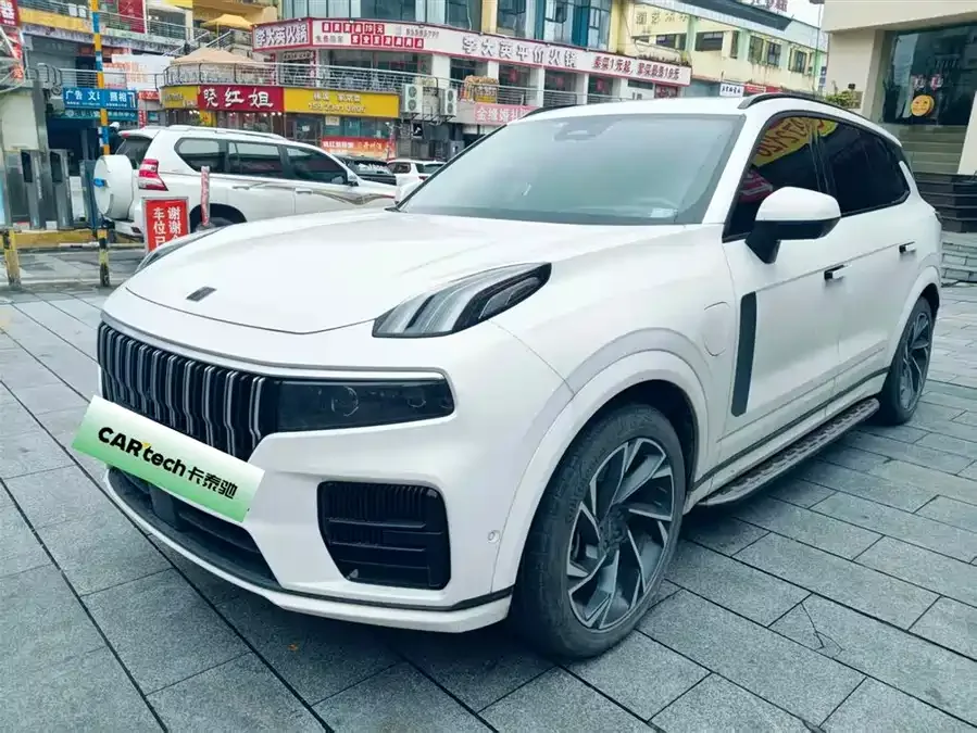Lynk & Co 09 EM-P 2022
