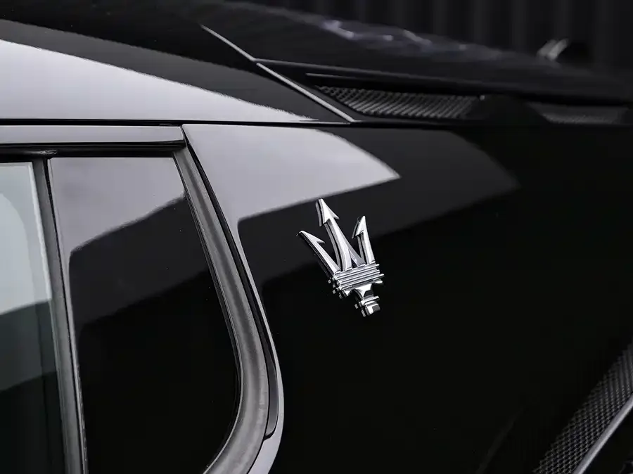 Maserati MC20 Maserati MC20 2023 3.0T Standard Edition 2023 — миниатюра 4
