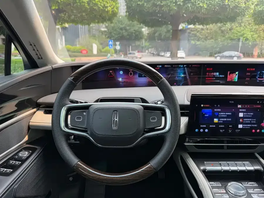 Lincoln Navigator Navigator 2023 2.0T 4WD Premium Edition 2023 — миниатюра 5