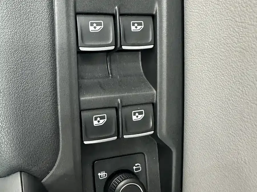 Volkswagen Tayron Tanyue 2023 280TSI 2WD Luxury Plus Advanced Edition 2022 — миниатюра 5