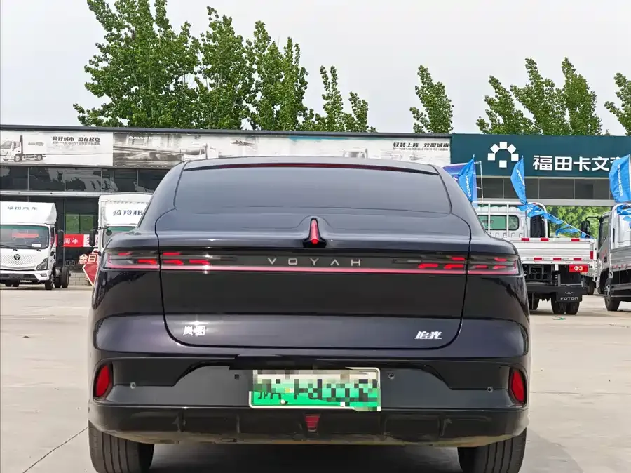 Voyah Lantu light chasing Lantu Light Chasing 2024 PHEV 4WD Long-Range Executive Edition 2024 — миниатюра 4