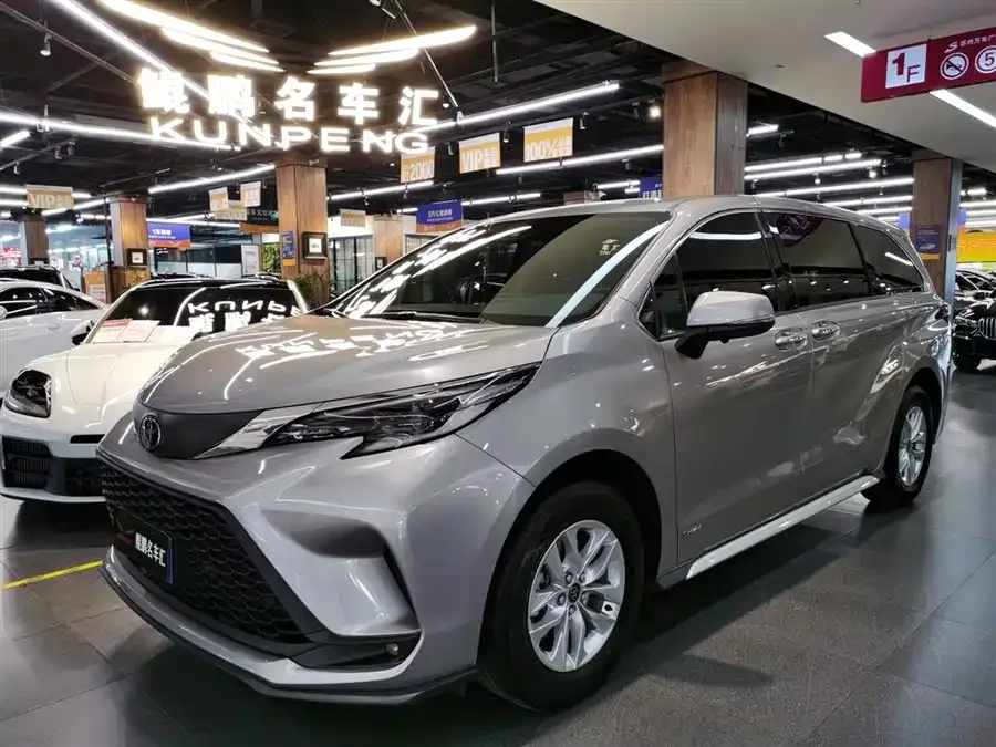 Toyota Granvia 2025