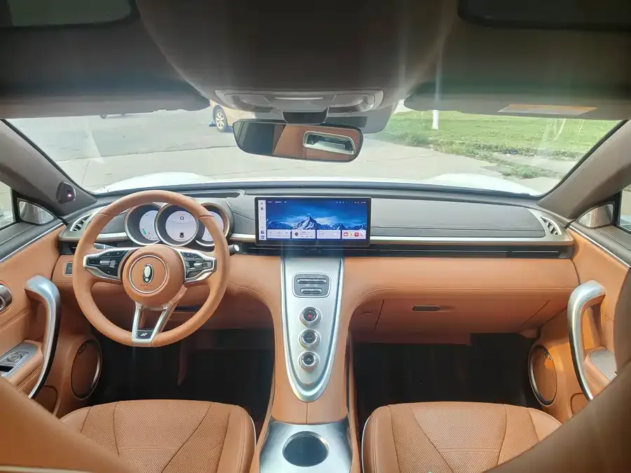 ORA lightning cat Euler Lightning Cat 2022 555km Premium Edition 2023 — миниатюра 2