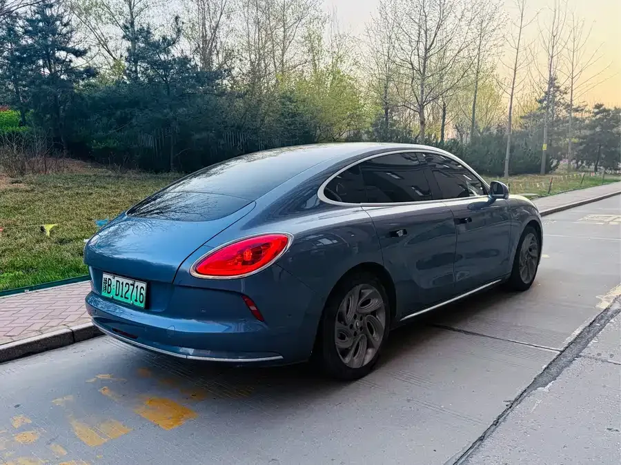 ORA lightning cat Euler Lightning Cat 2022 555km Premium Edition 2022 — миниатюра 2