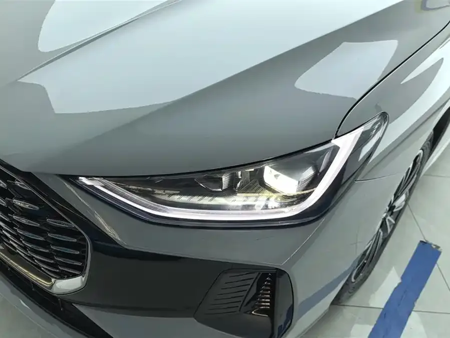 Chery Fengyun A8L Fengyun A8L 2025 1.5TGDI 145km Comfort Edition 2025 — миниатюра 2