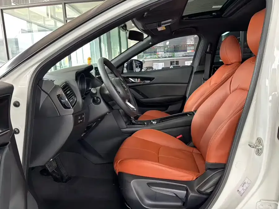 Mazda CX-4 2021 2.0L Automatic 2WD Blue Sky Explorer Edition 2023 — миниатюра 2