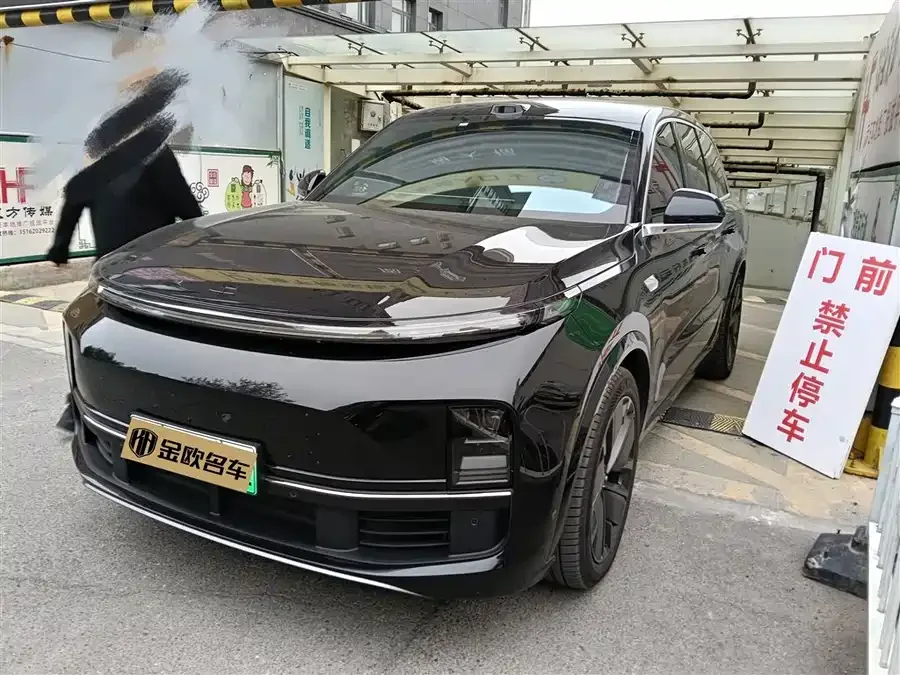 Li Xiang L8 2025