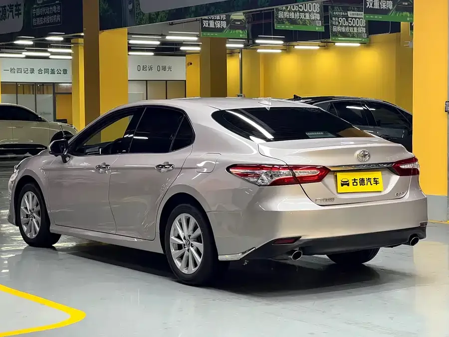 Toyota Camry Camry 2023 2.0G Deluxe Edition 2023 — миниатюра 2