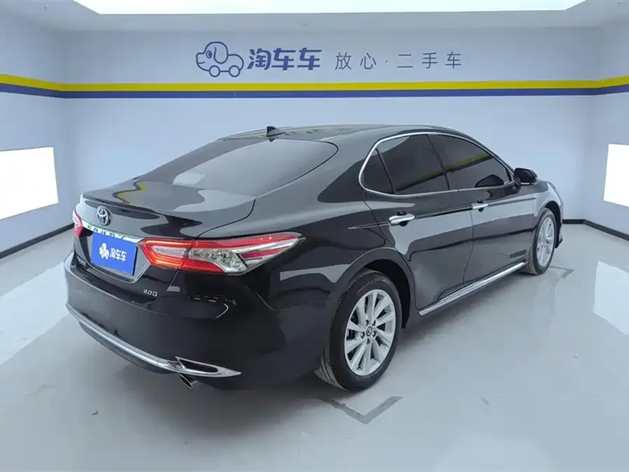 Toyota Camry Camry 2023 2.0G Deluxe Edition 2023 — миниатюра 3