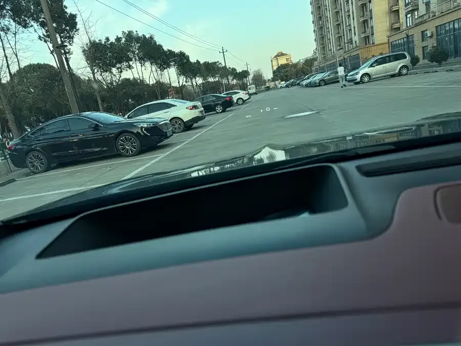 MG 7 MG7 2025 2.0T Trophy+ Super Intelligent Driving Edition 2024 — миниатюра 5