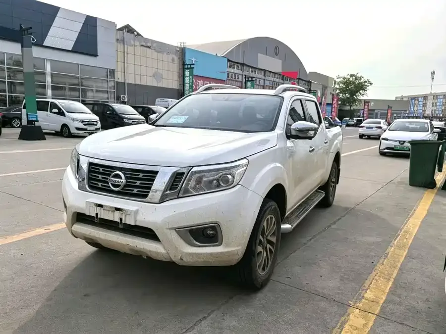 Nissan Navara Navara 2023 2.5L Automatic 4WD Premium Edition 2023 — фото 1, купить с доставкой в Москву