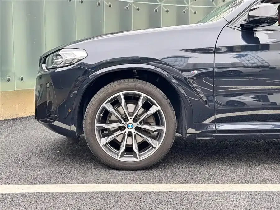 BMW X3 2023 facelift xDrive30i Leading M Night Edition 2024 — миниатюра 2