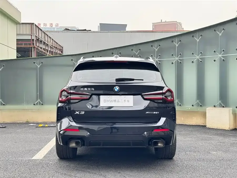 BMW X3 2023 facelift xDrive30i Leading M Night Edition 2024 — миниатюра 4