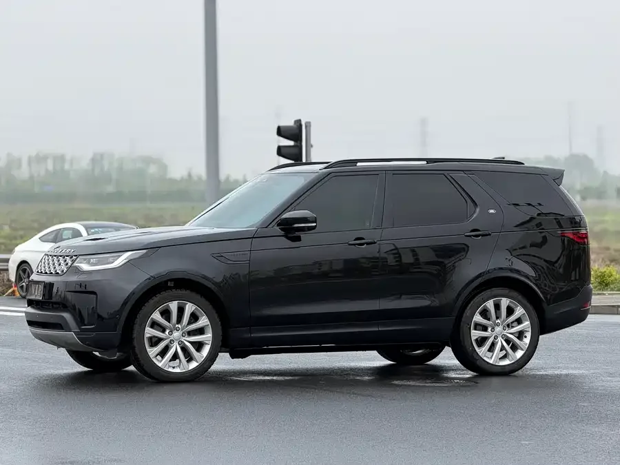 Land Rover finds 2025